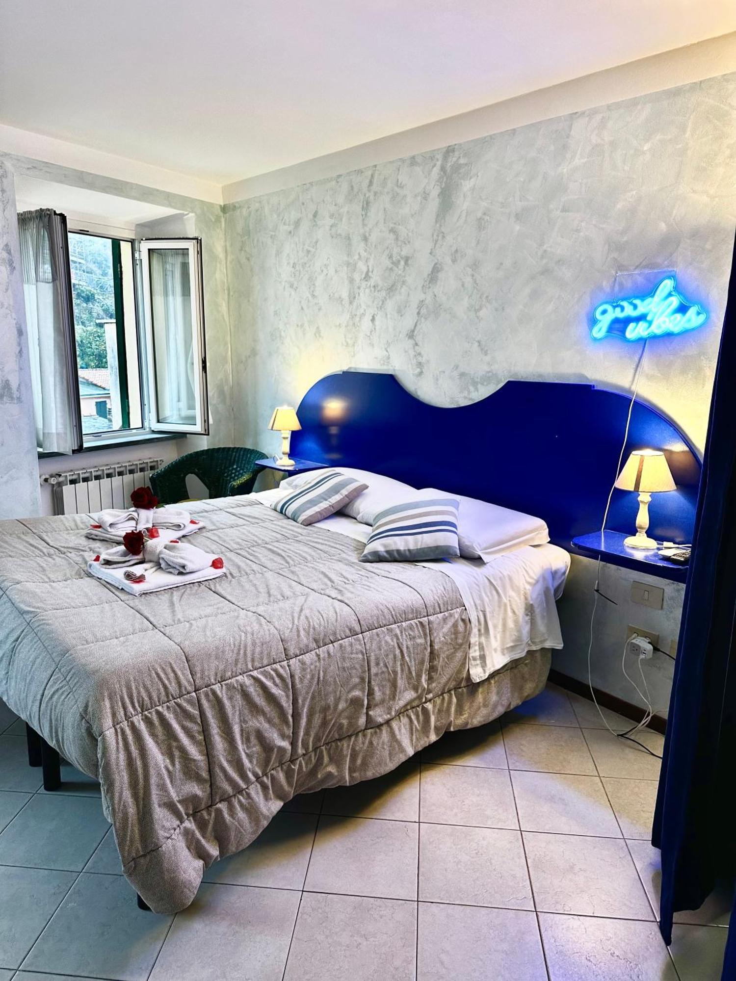 דירות ריומאג'ורה Good Vibes Penthouse Ca Lidia 5Terreparco מראה חיצוני תמונה
